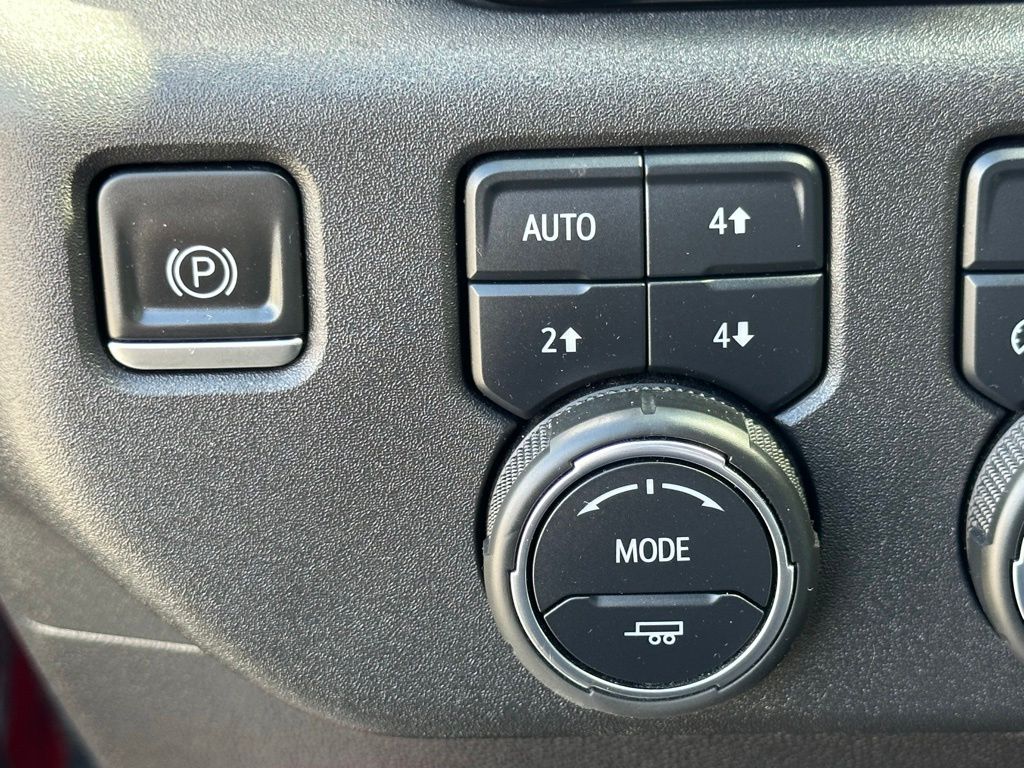 2023 Chevrolet Silverado 1500 ZR2 - Photo 6