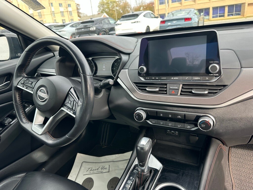 2024 Nissan Altima 2.5 SR photo 4