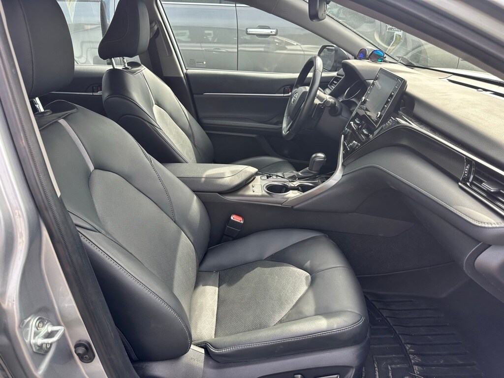 2023 Toyota Camry XSE photo 4