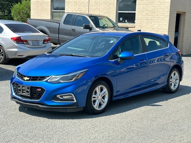 Used 2017 Chevrolet Cruze LT with VIN 3G1BE6SM2HS571810 for sale in Troy, NC