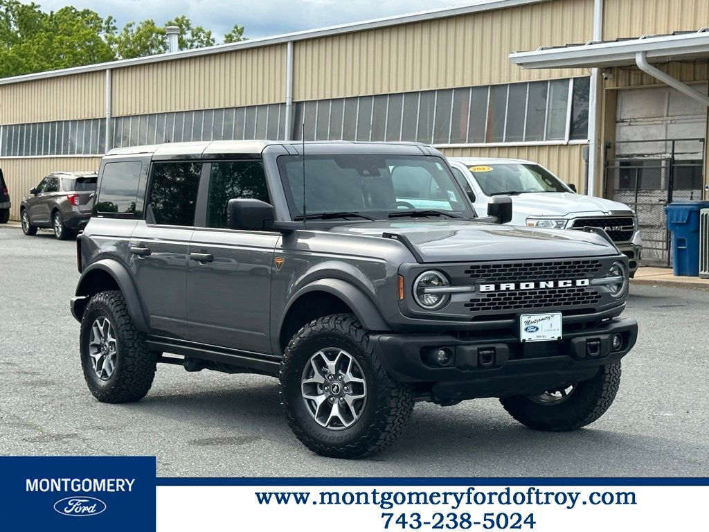 2025 Ford Bronco Badlands 4x4's photo