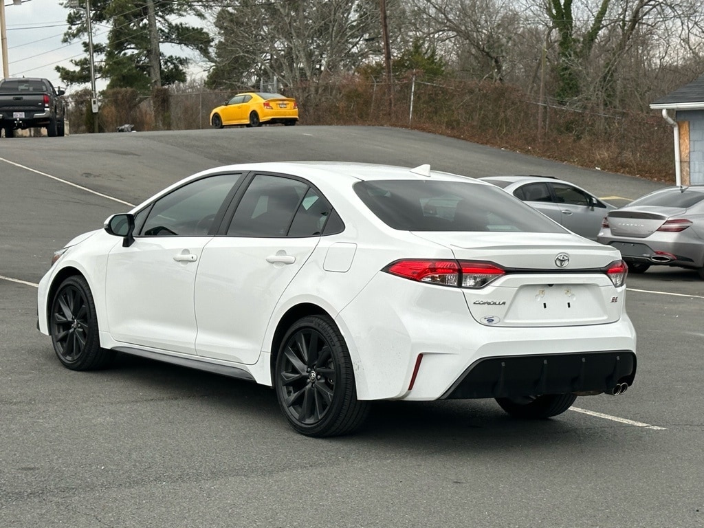Used 2024 Toyota Corolla SE Sedan