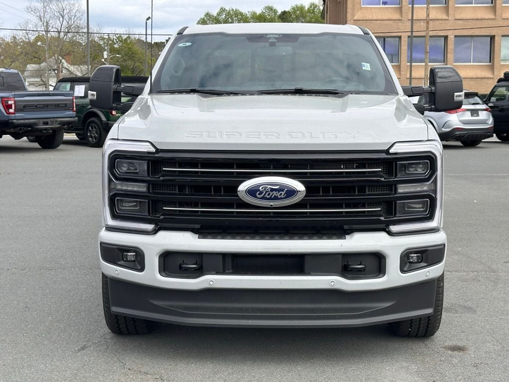 2026 Ford F-250 Super Duty Platinum - Photo 13