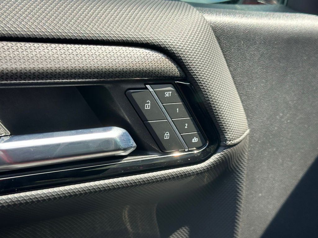 2023 Chevrolet Silverado 1500 ZR2 - Photo 15