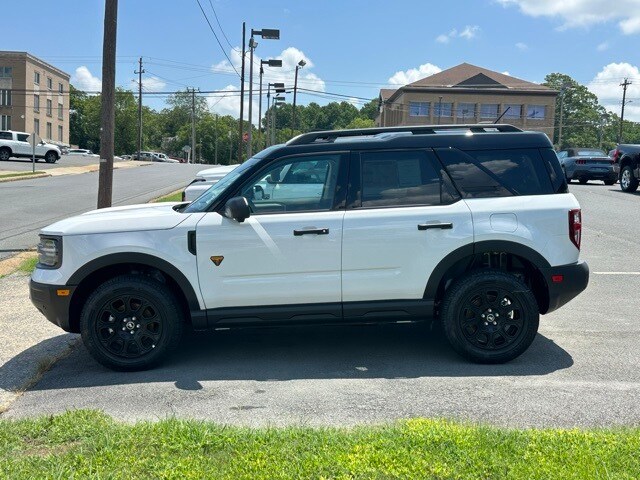 2025 Ford Bronco Sport Badlands photo 2