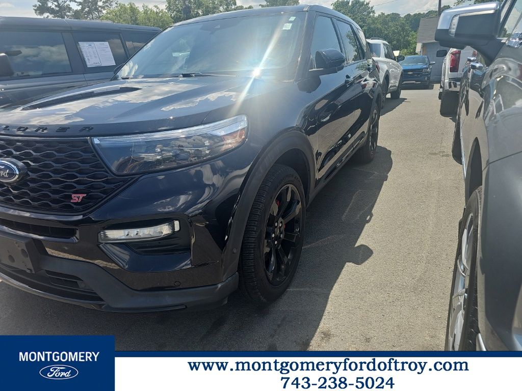 2022 Ford Explorer ST 4WD's photo
