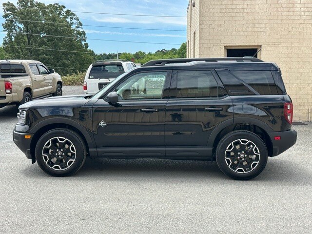 2025 Ford Bronco Sport Outer Banks photo 3