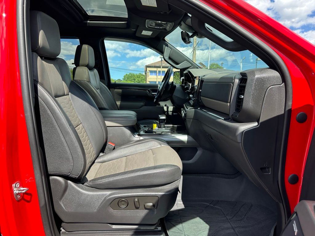 2023 Chevrolet Silverado 1500 ZR2 - Photo 18