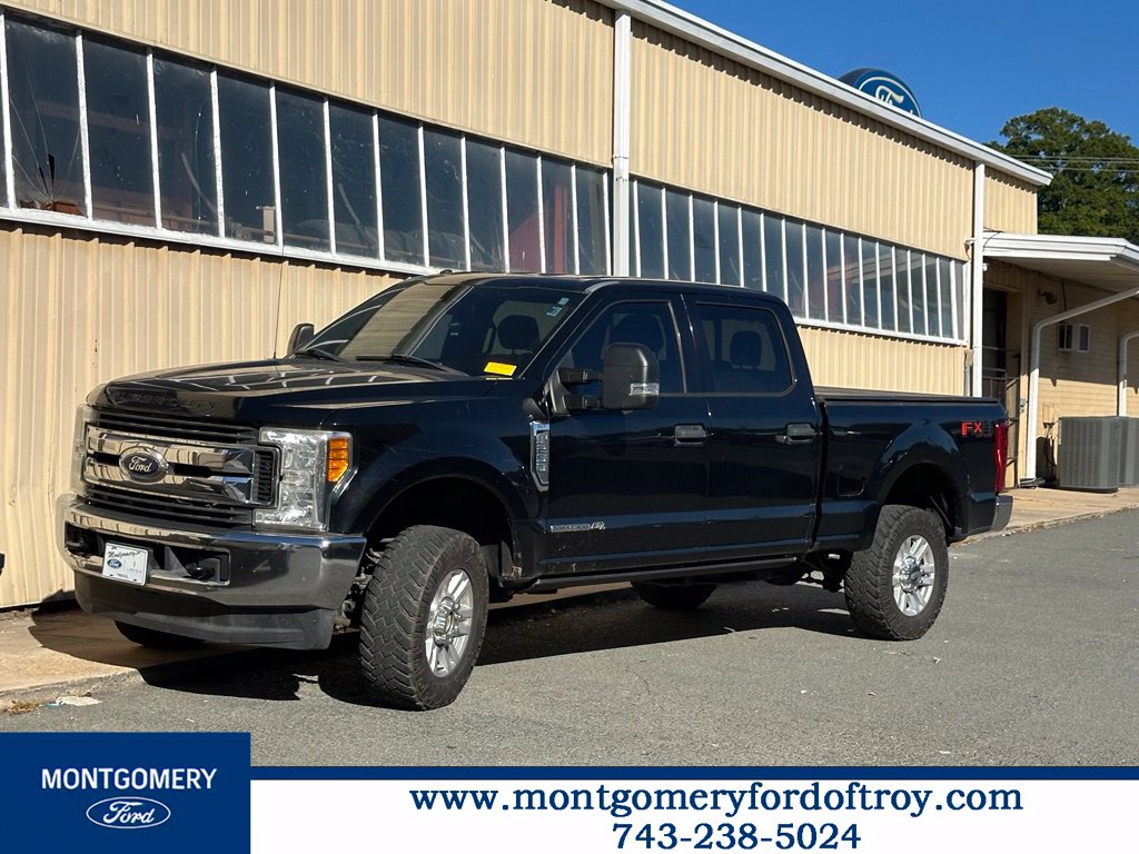 Used 2017 Ford F-250 XLT Crew Cab Truck
