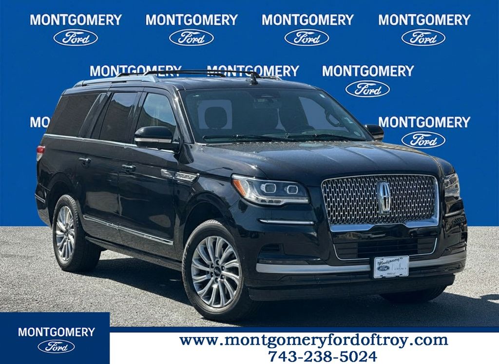 2024 Lincoln Navigator Premiere L 4WD's photo