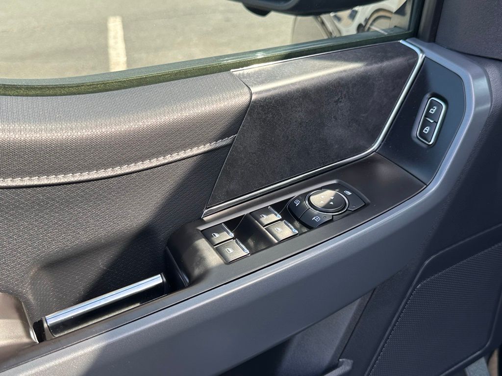 2024 Ford F-150 XLT - Photo 18