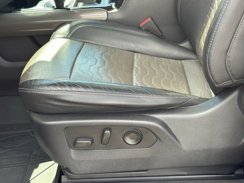 2023 Chevrolet Silverado 1500 ZR2 - Photo 12