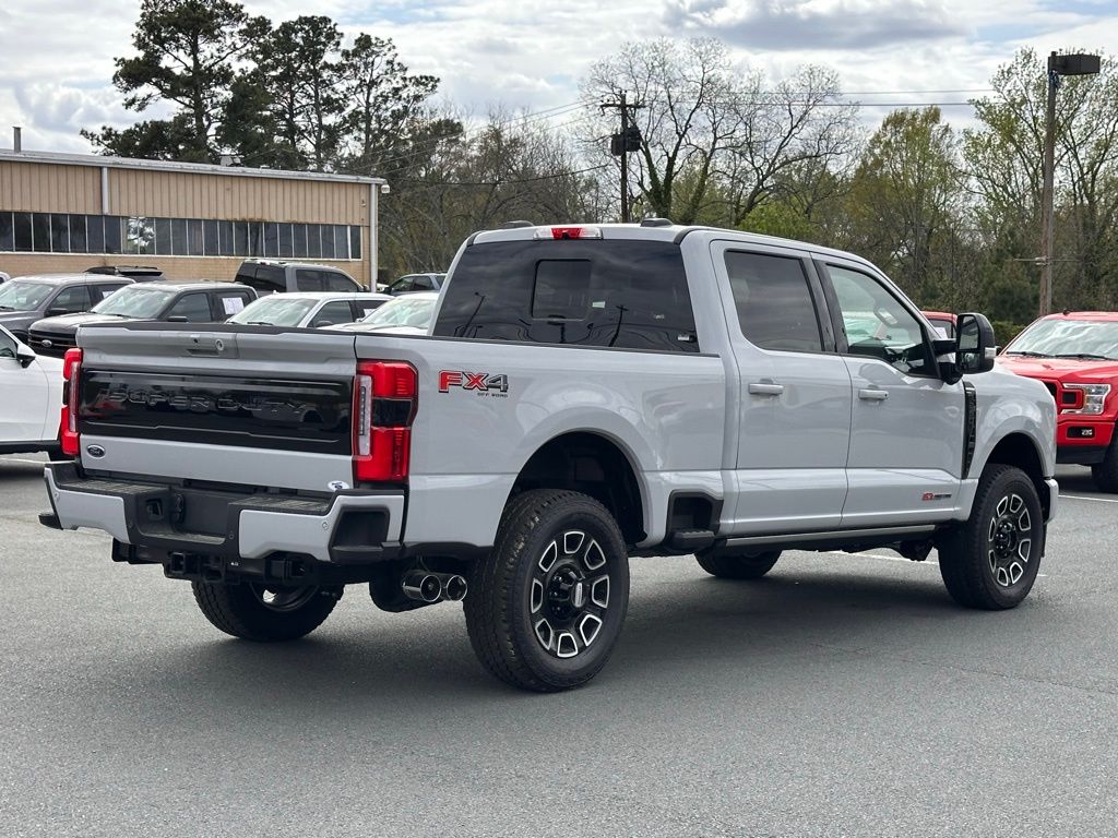2026 Ford F-250 Super Duty Platinum - Photo 11