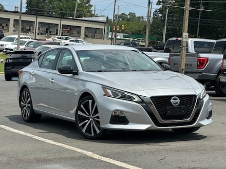 2022 Nissan Altima 2.5 SR Sedan