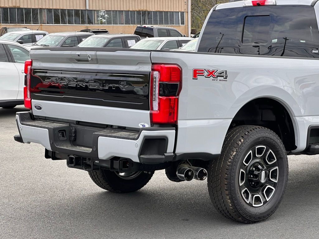 2026 Ford F-250 Super Duty Platinum - Photo 45