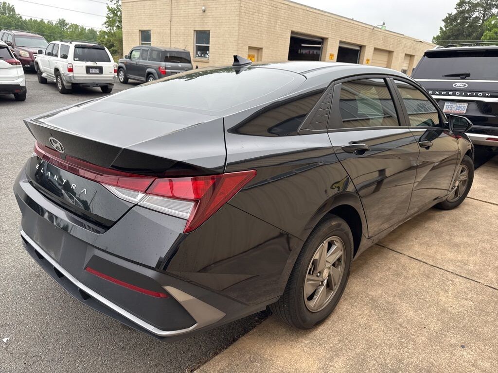 Used 2025 Hyundai Elantra