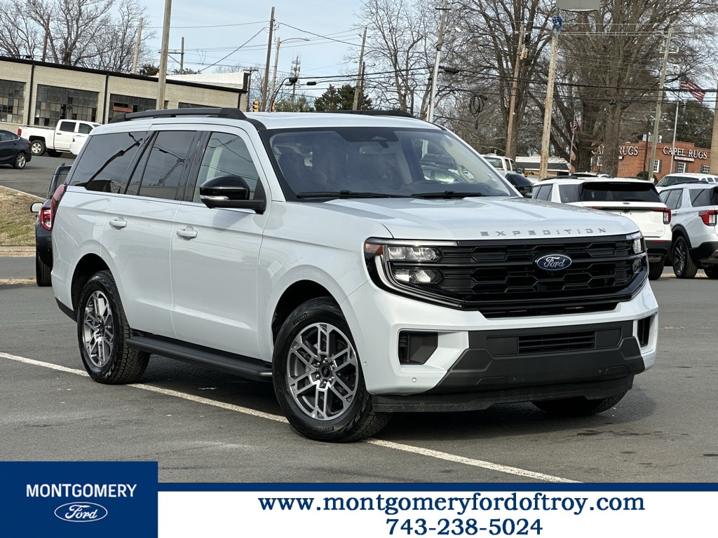 Used 2025 Ford Expedition Active SUV