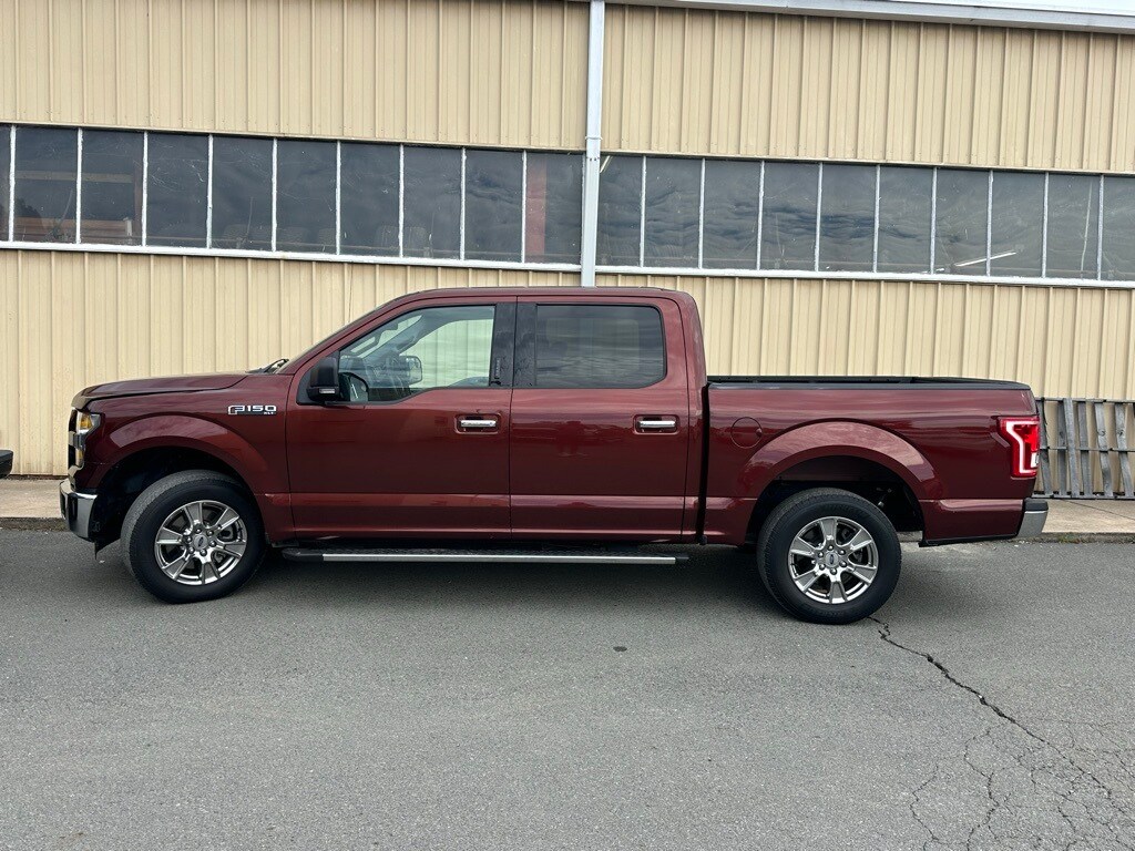 2016 Ford F-150 XLT photo 2