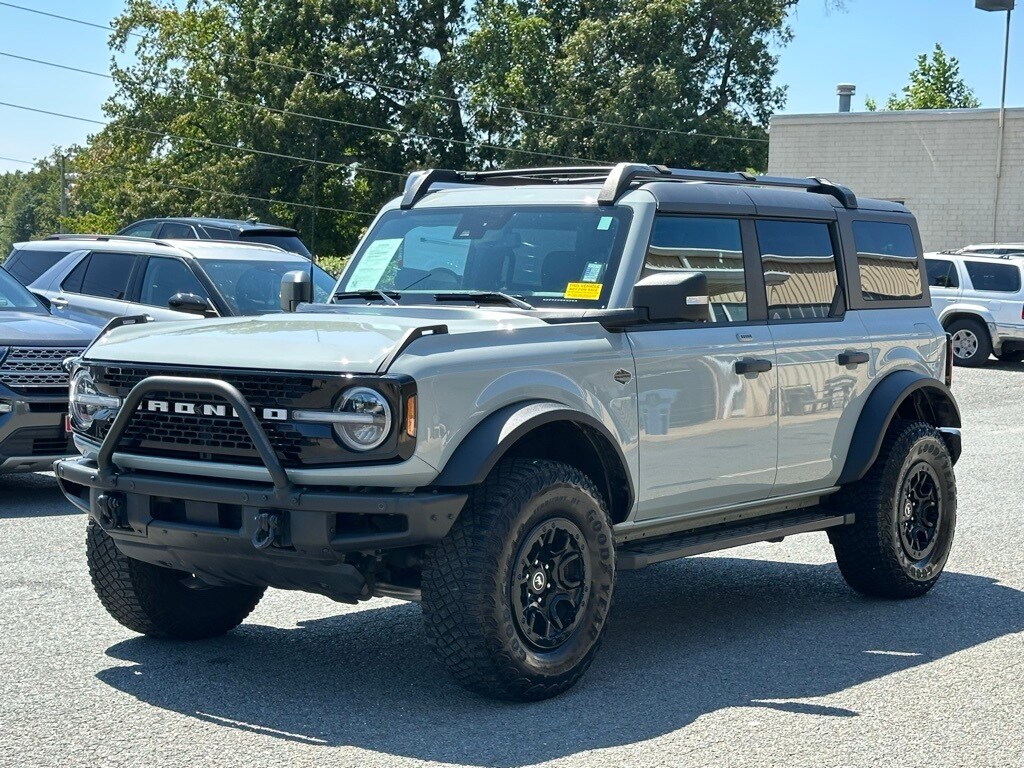 2023 Ford Bronco Wildtrak photo 2