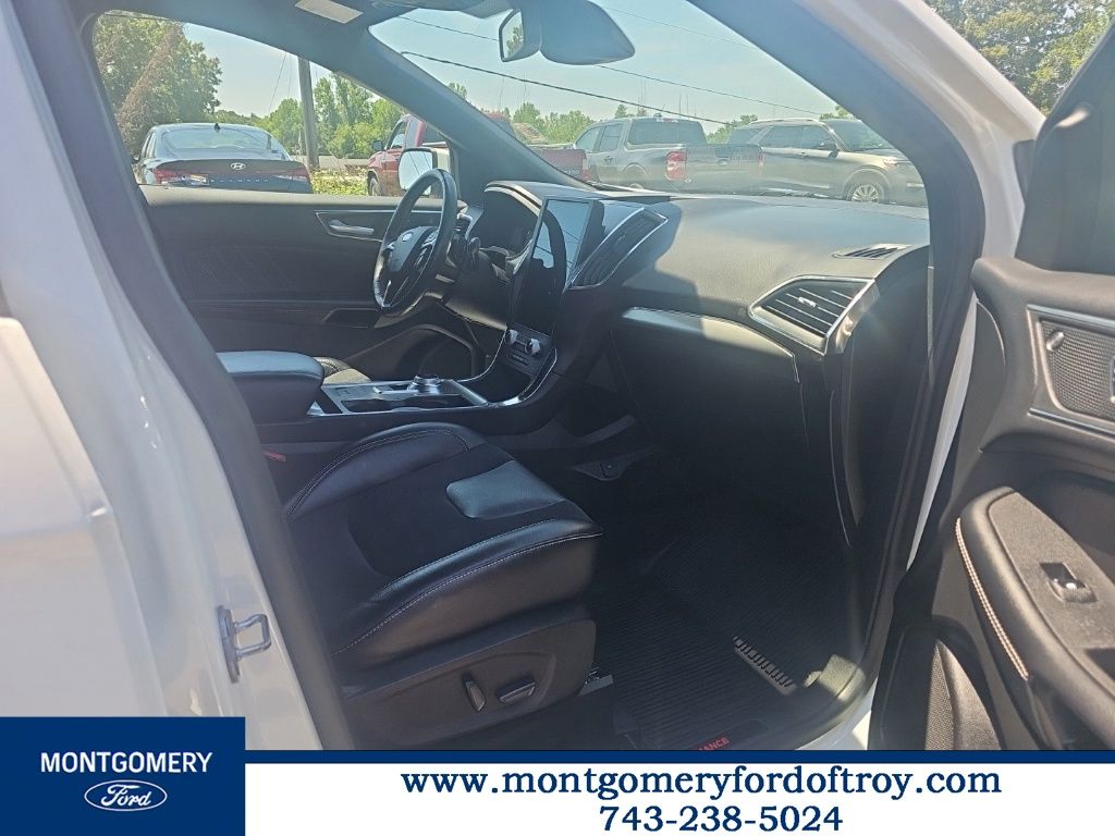 2023 Ford Edge