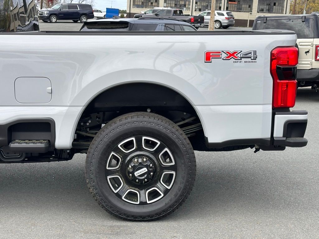 2026 Ford F-250 Super Duty Platinum - Photo 43
