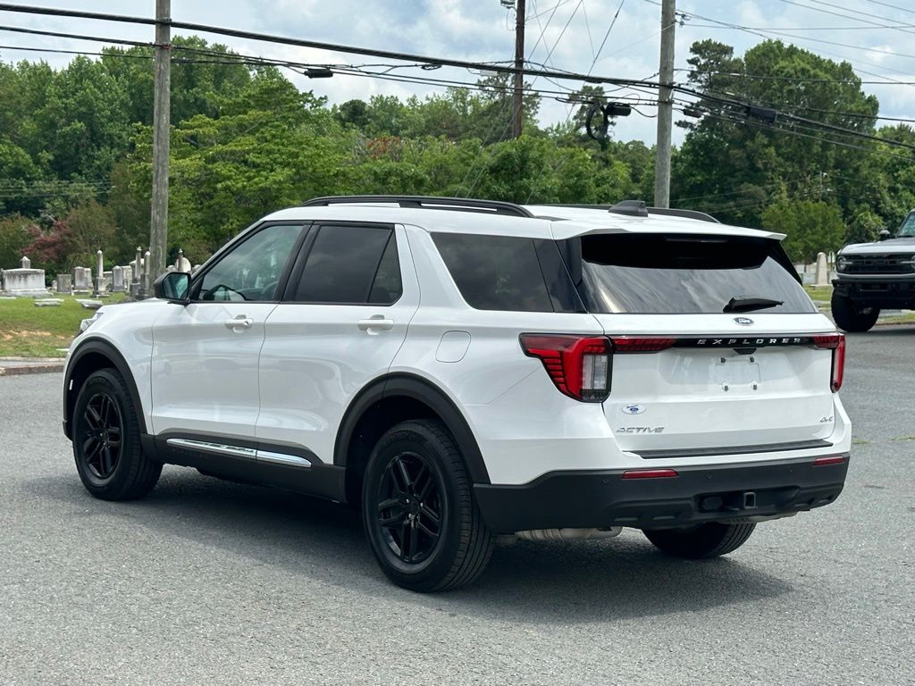 2025 Ford Explorer Active - Photo 7