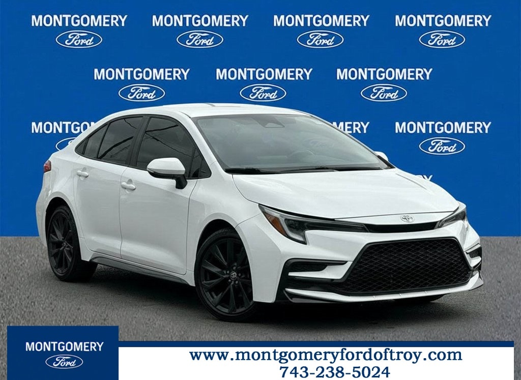 Used 2024 Toyota Corolla SE Sedan