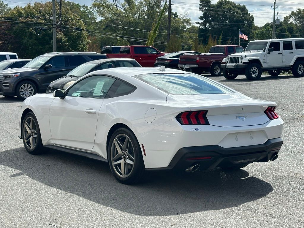 2025 Ford Mustang EcoBoost Fastback - Photo 6