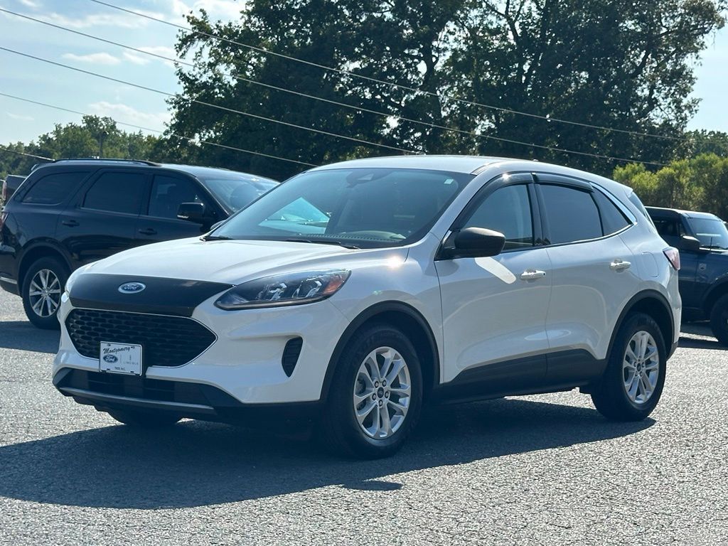 Used 2022 Ford Escape SE with VIN 1FMCU0BZ7NUA36809 for sale in Troy, NC