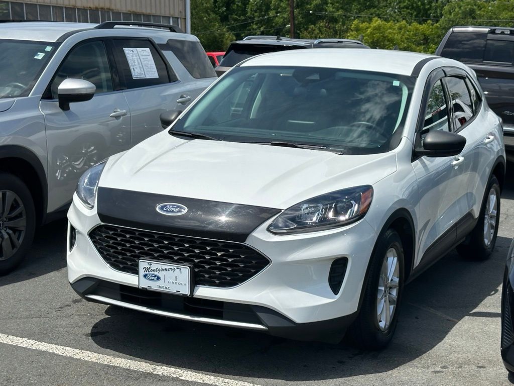 Used 2022 Ford Escape SE with VIN 1FMCU0BZ7NUA36809 for sale in Troy, NC