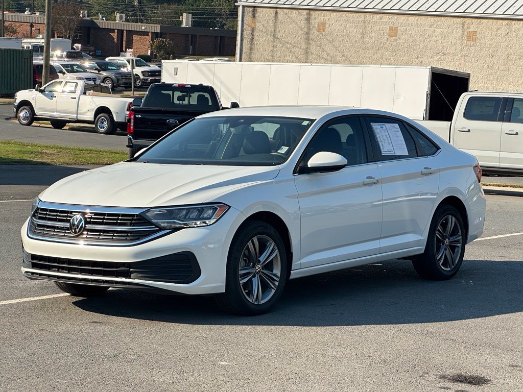 Used 2024 Volkswagen Jetta 1.5T SE Sedan