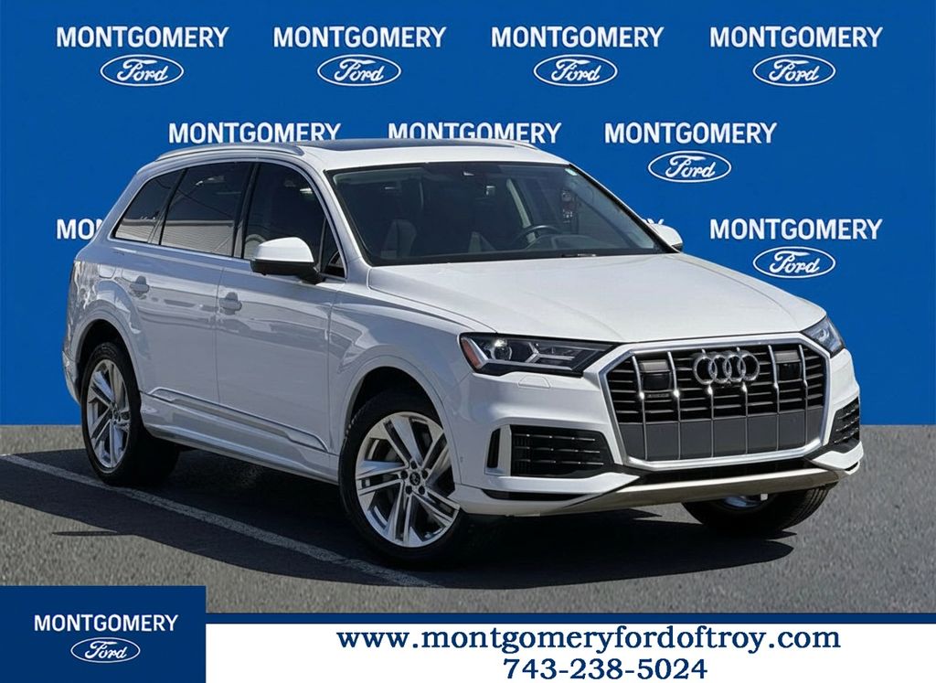 2023 Audi Q7 55 Premium Plus quattro Tiptronic's photo