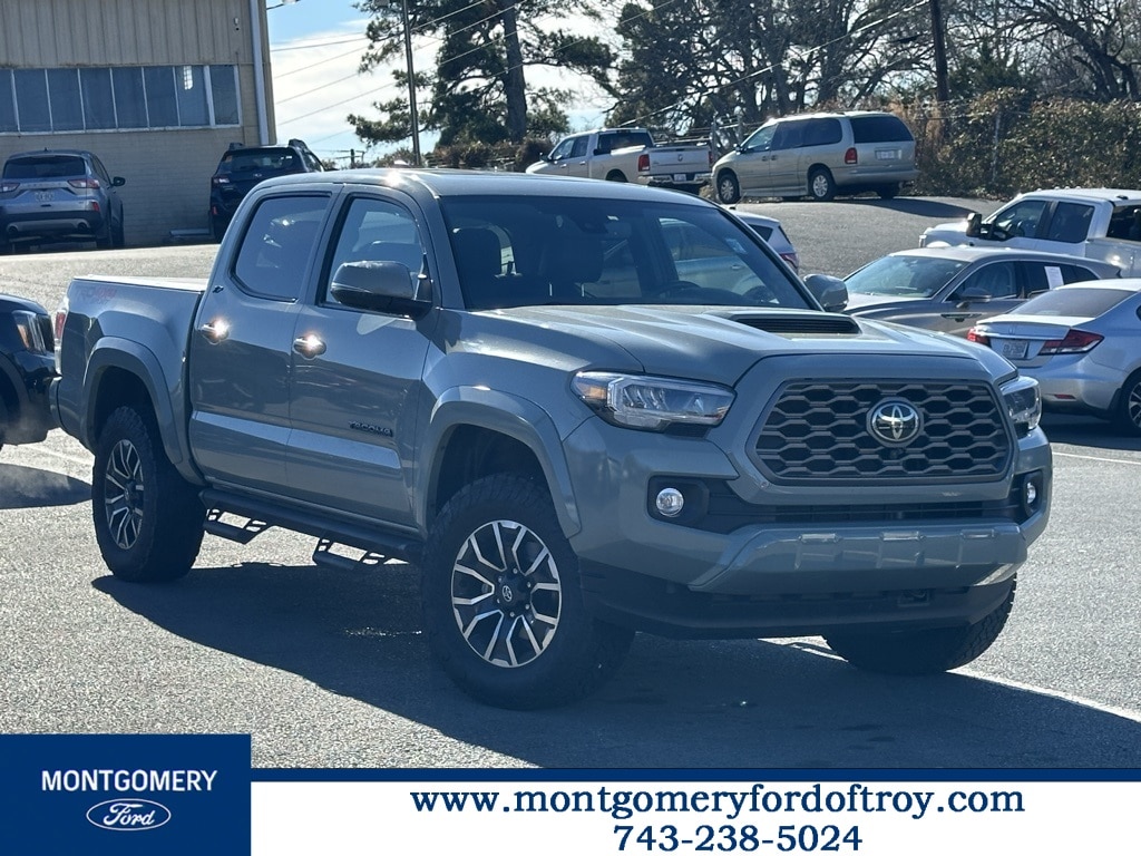 2023 Toyota Tacoma TRD Sport's photo