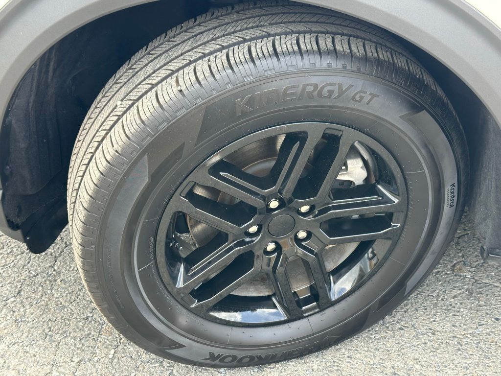 2025 Ford Explorer Active - Photo 40