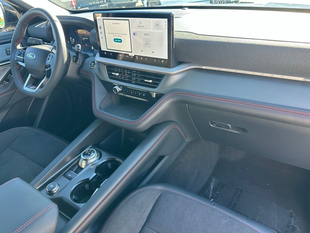 2026 Ford Explorer ST - Photo 14