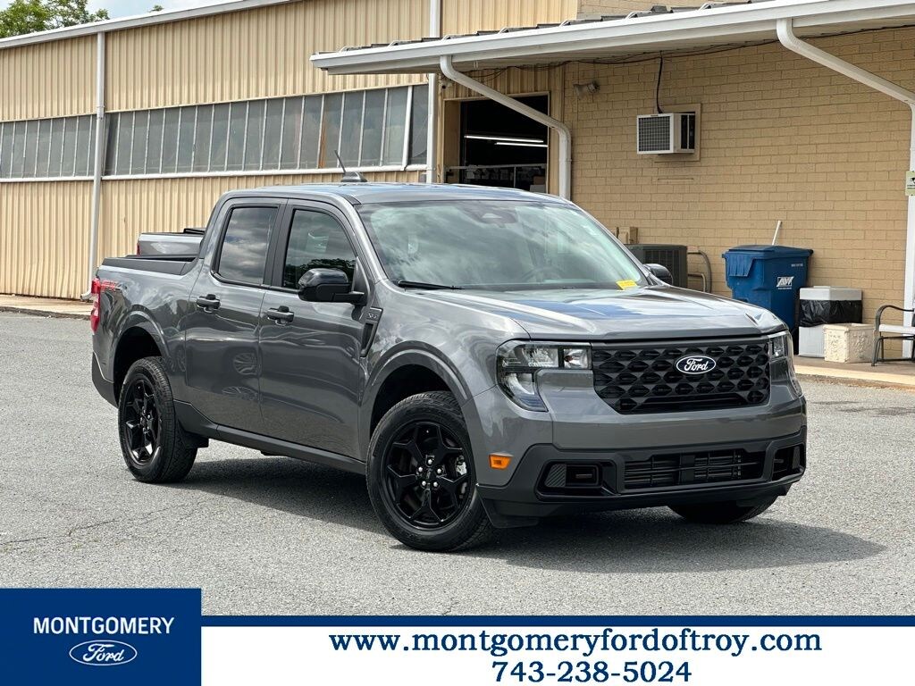 Used 2025 Ford Maverick XLT Crew Cab Short Bed Truck