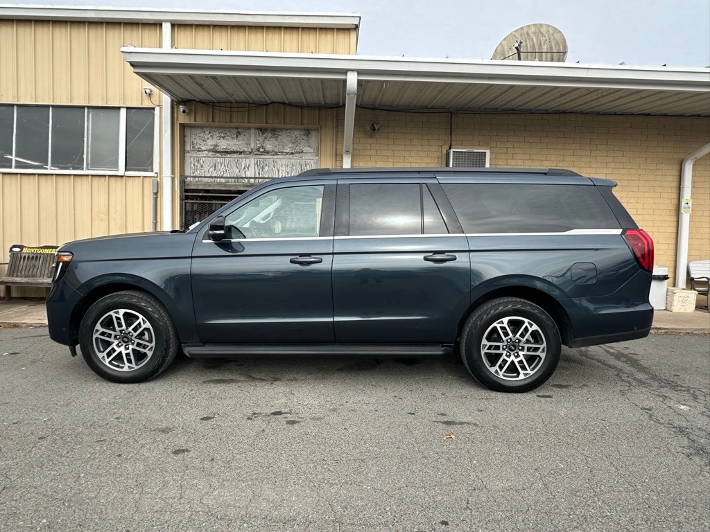 Used 2025 Ford Expedition MAX Active SUV