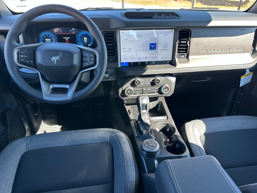New 2025 Ford Bronco Base SUV