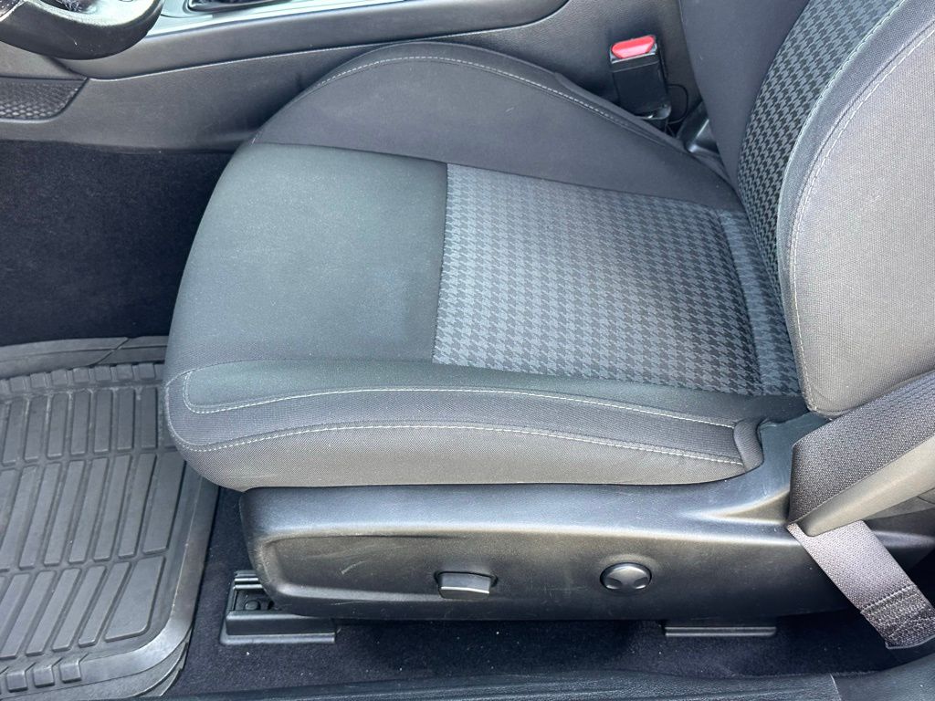 2022 Dodge Challenger GT - Photo 12