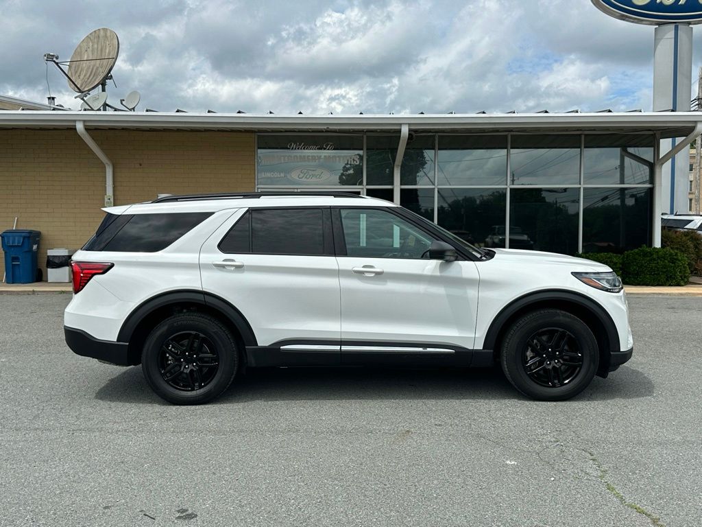 2025 Ford Explorer Active - Photo 10