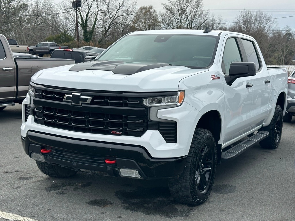 Used 2024 Chevrolet Silverado 1500 LT Trail Boss Crew Cab Short Bed Truck
