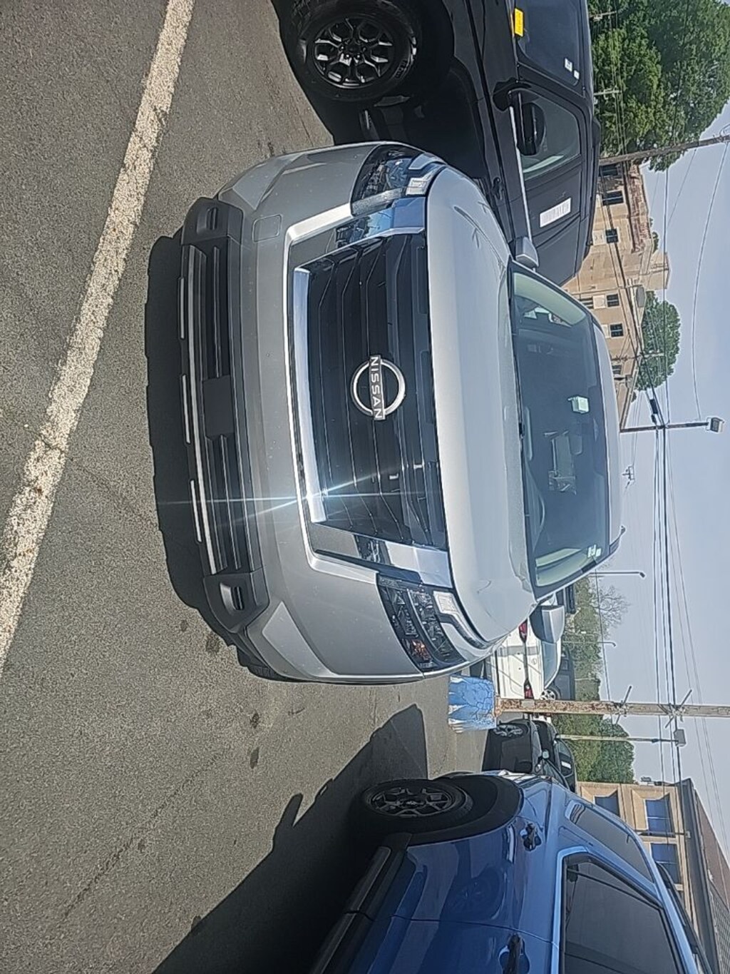 Used 2025 Nissan Pathfinder SV SUV