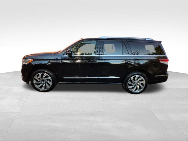 Used 2022 Lincoln Navigator Reserve with VIN 5LMJJ2LT3NEL01951 for sale in Akron, OH