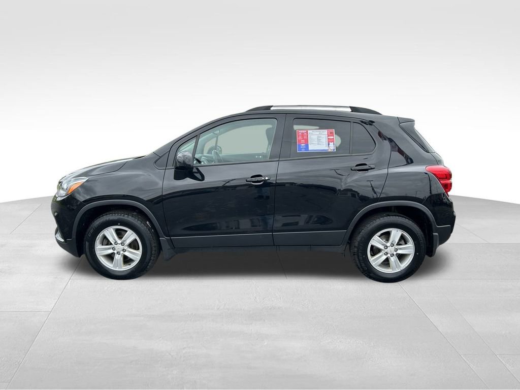 Used 2021 Chevrolet Trax LT with VIN KL7CJPSB5MB315482 for sale in Ashtabula, OH