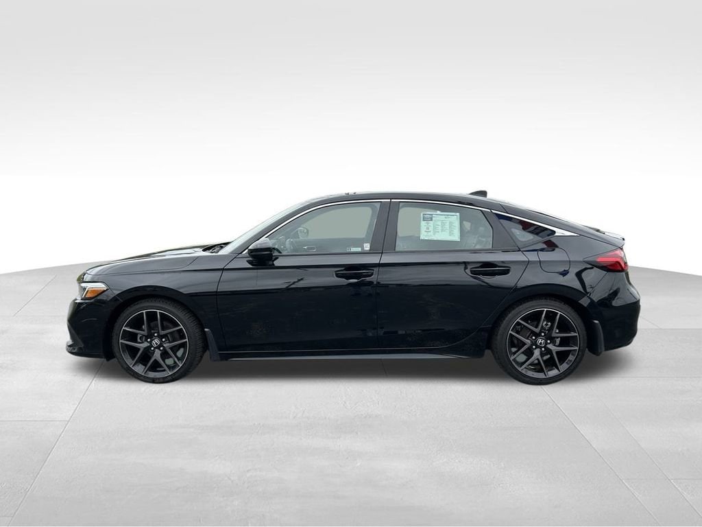 Used 2024 Honda Civic Hatchback Sport Touring with VIN 19XFL1H80RE008900 for sale in Ashtabula, OH