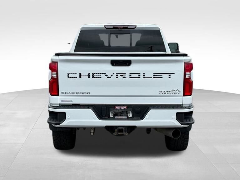 2023 Chevrolet Silverado 3500HD High Country photo 4