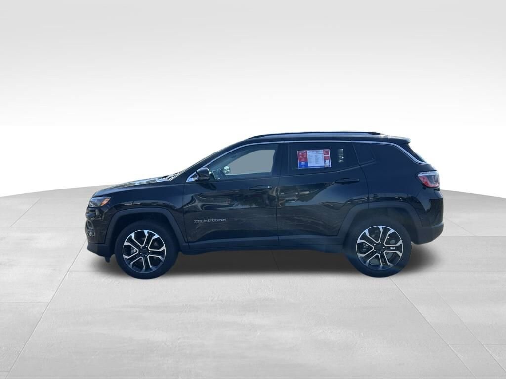2022 Jeep Compass Limited photo 2