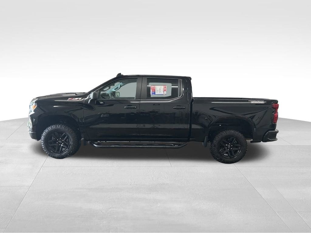 Used 2023 Chevrolet Silverado 1500 Custom Trail Boss with VIN 3GCUDCED1PG200409 for sale in Ashtabula, OH