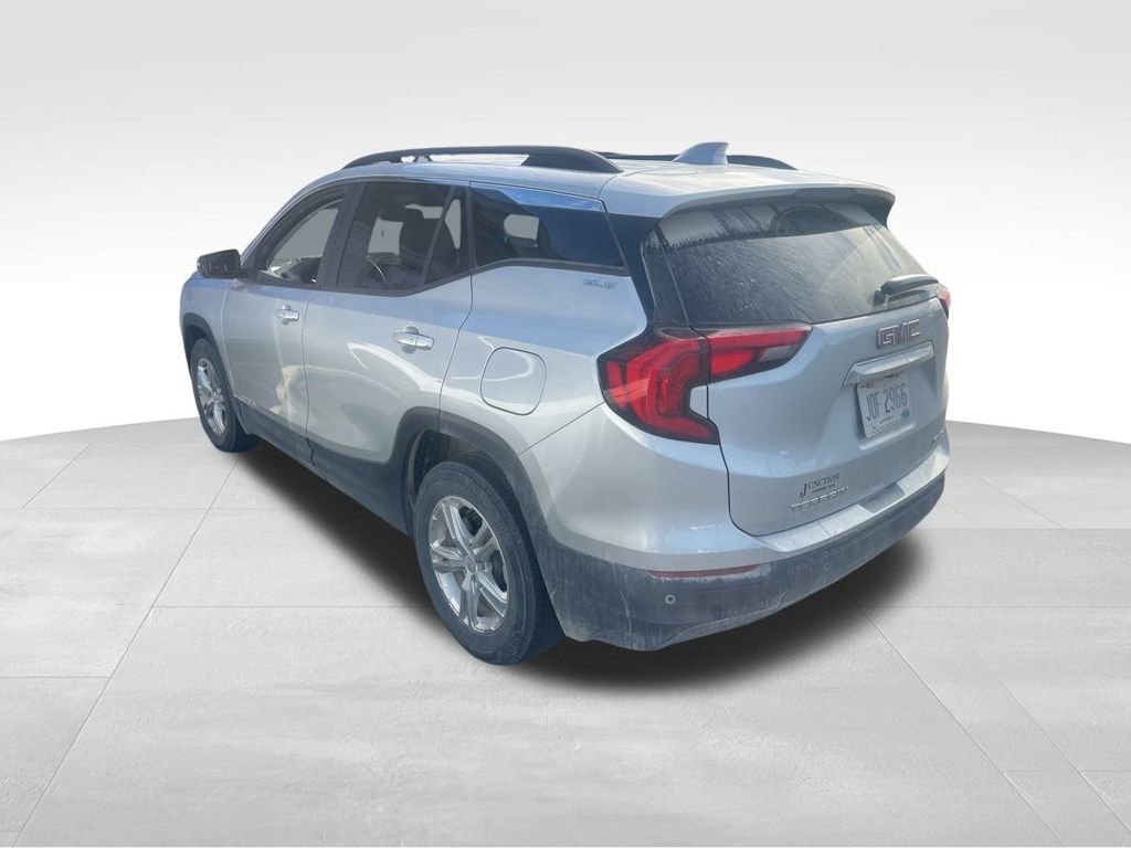 2021 Gmc Terrain SLE photo 2