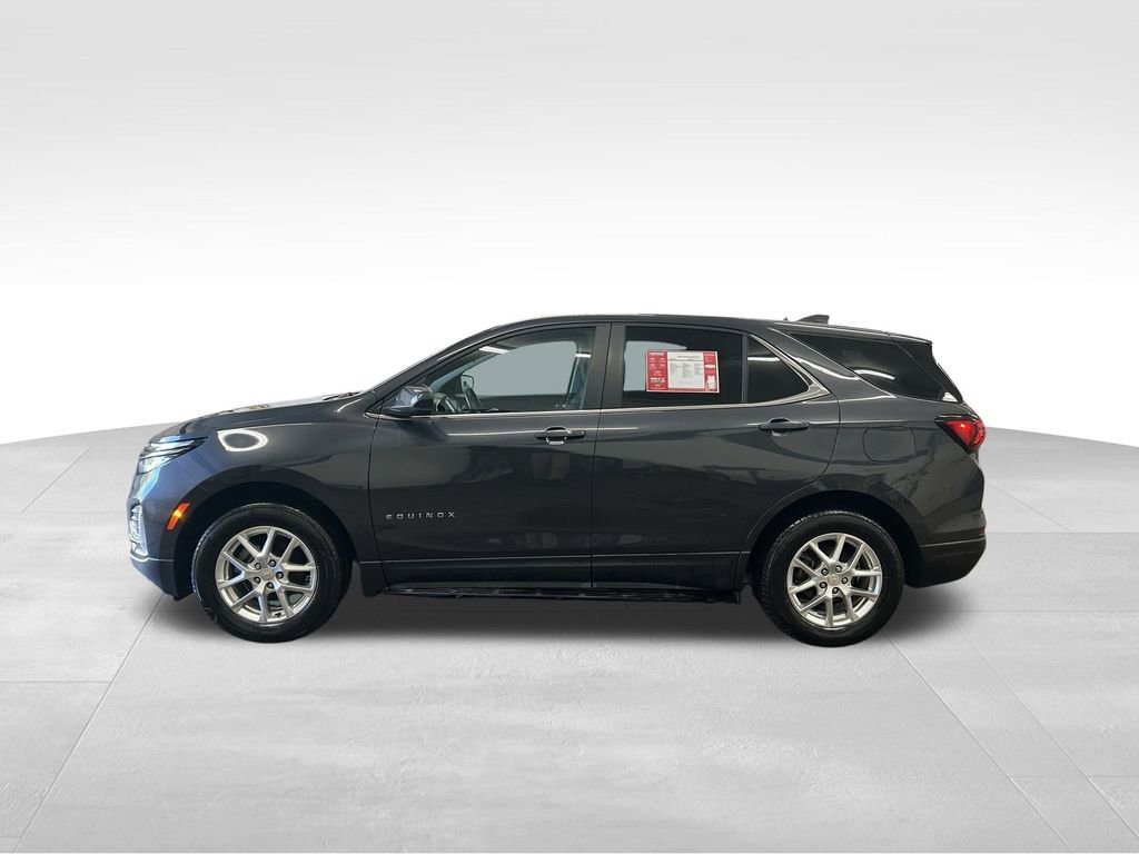 Used 2022 Chevrolet Equinox LT with VIN 3GNAXUEV3NS183137 for sale in Ashtabula, OH